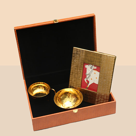 Gold Alu Frame And Nut Bowl Hamper