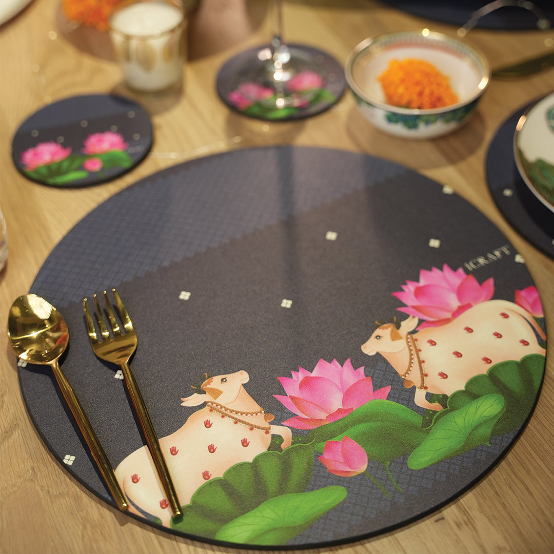 Pichwai Jodi - Neel Round Tablemats- Set of 6